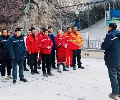 實(shí)戰(zhàn)演練，防患未“燃”｜雙河金礦開展冬季火災(zāi)應(yīng)急預(yù)案演練